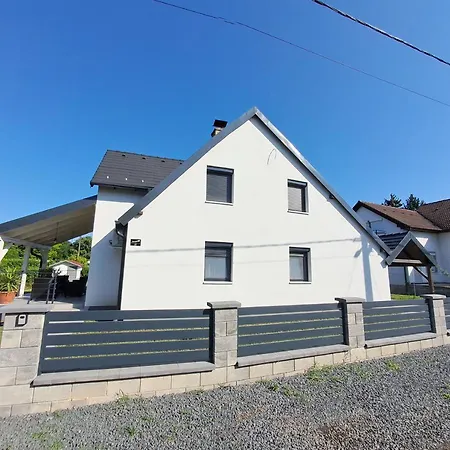 R&r Vendeghaz * Vonyarcvashegy