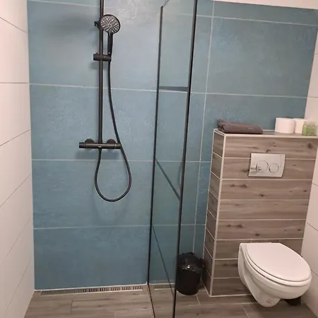 R&r Vendeghaz Semesterbostad